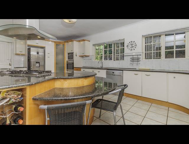 4 BEDROOM HOUSE FOR SALE IN KLOOF